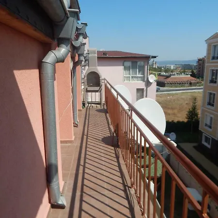 דירה Dunav Apt.2 רבדה